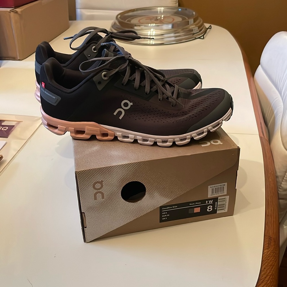 OC Cloudflow Wide Women’s sneakers